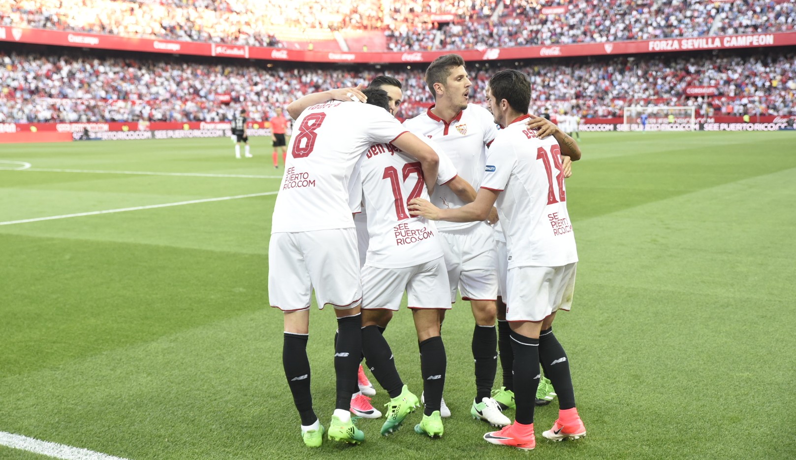 Celebration after the fourth goal against Deportivo