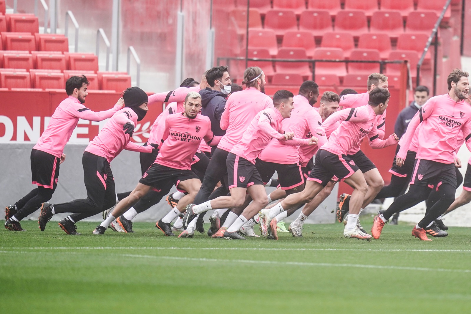 Imagen de un entrenamiento del Sevilla FC