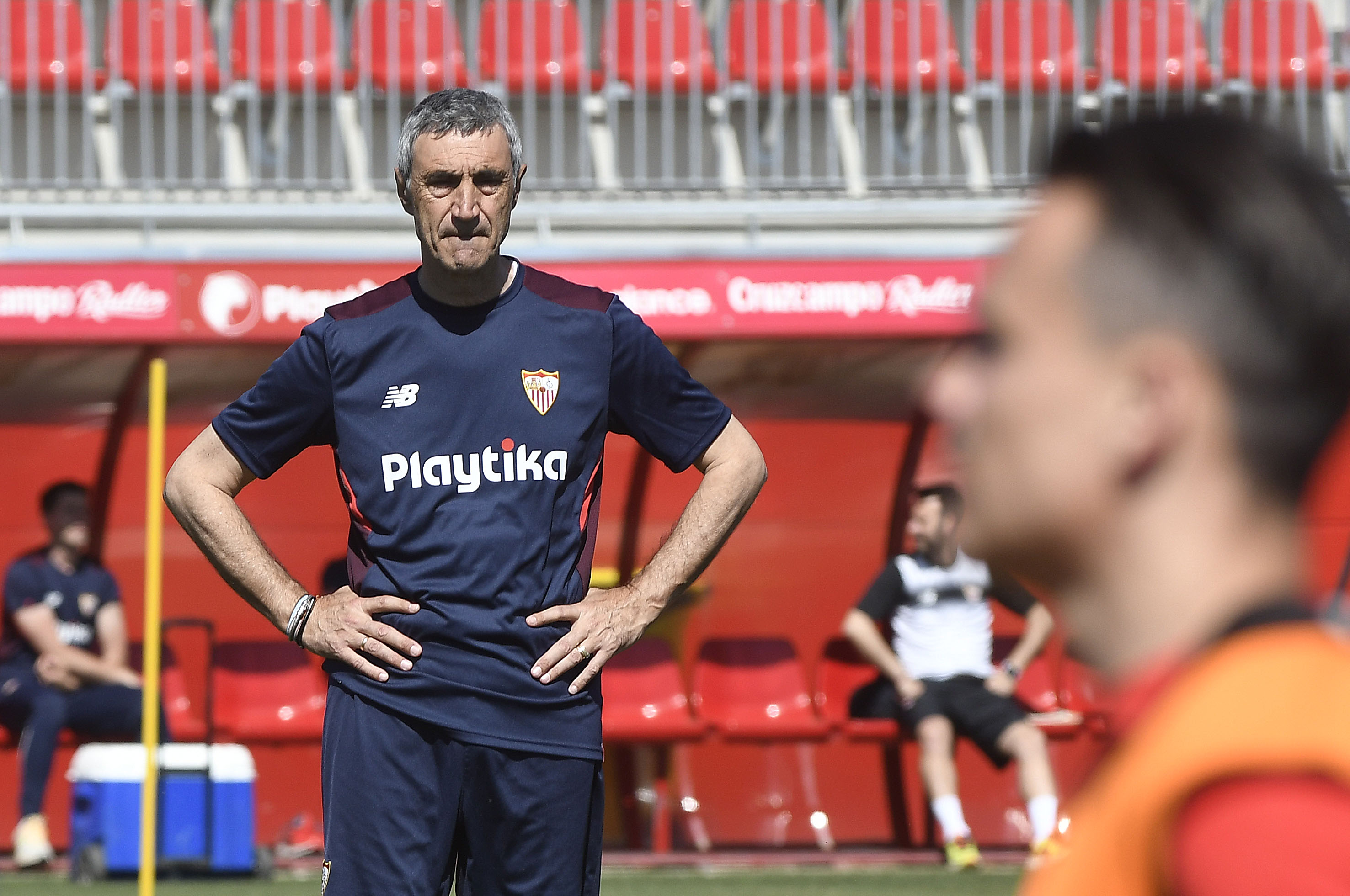 Antonio Álvarez, en un entrenamiento del Sevilla FC