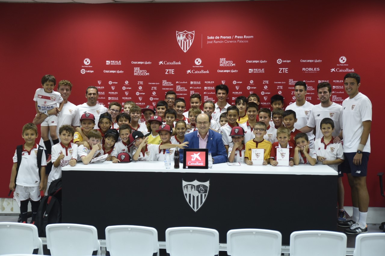 Charla con tu ídolo con el presidente del Sevilla FC José Castro