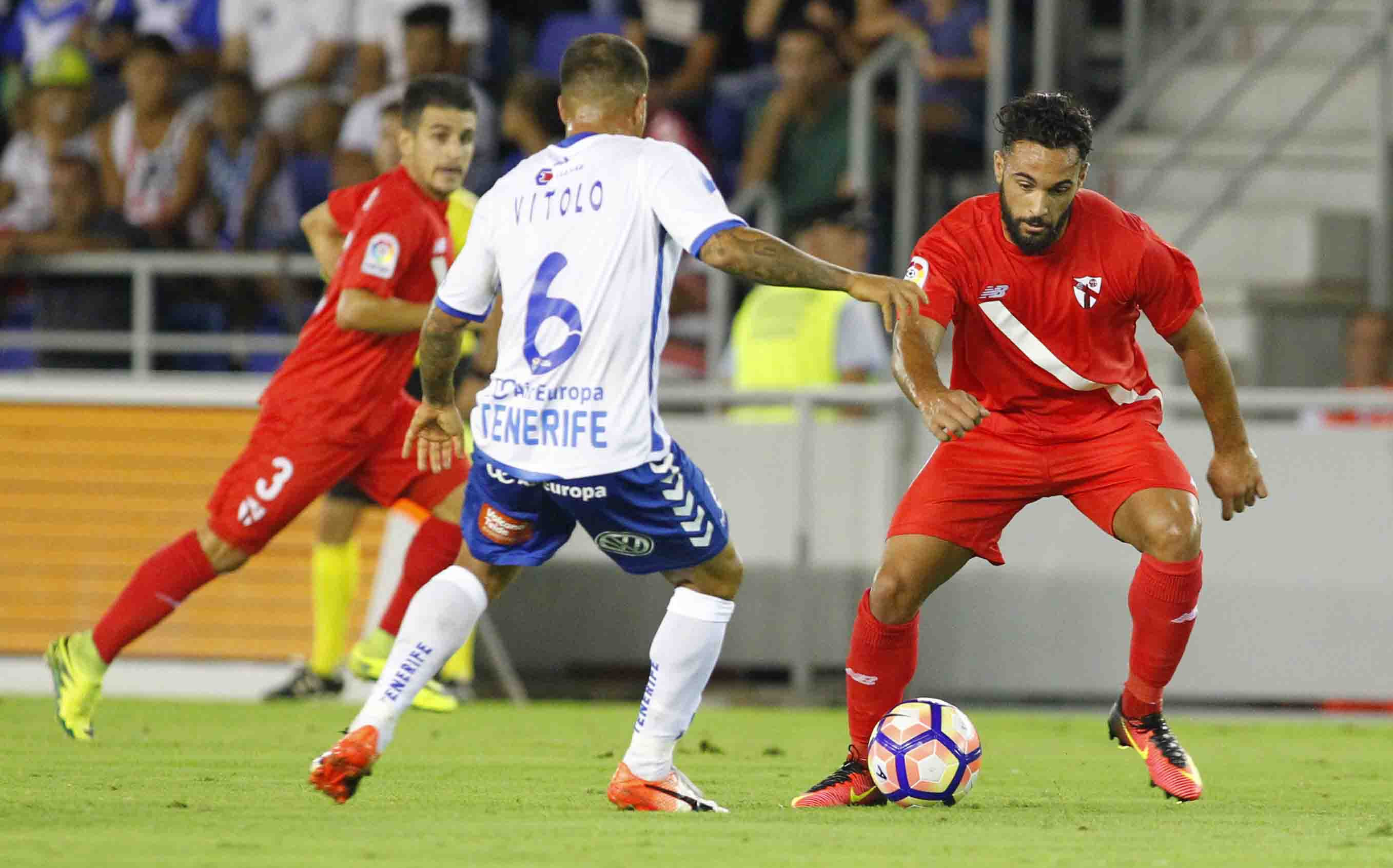 Ivi y Matos del Sevilla Atlético ante el CD Tenerife