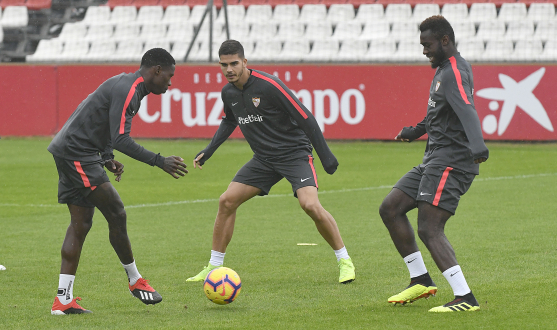 André Silva returns to training
