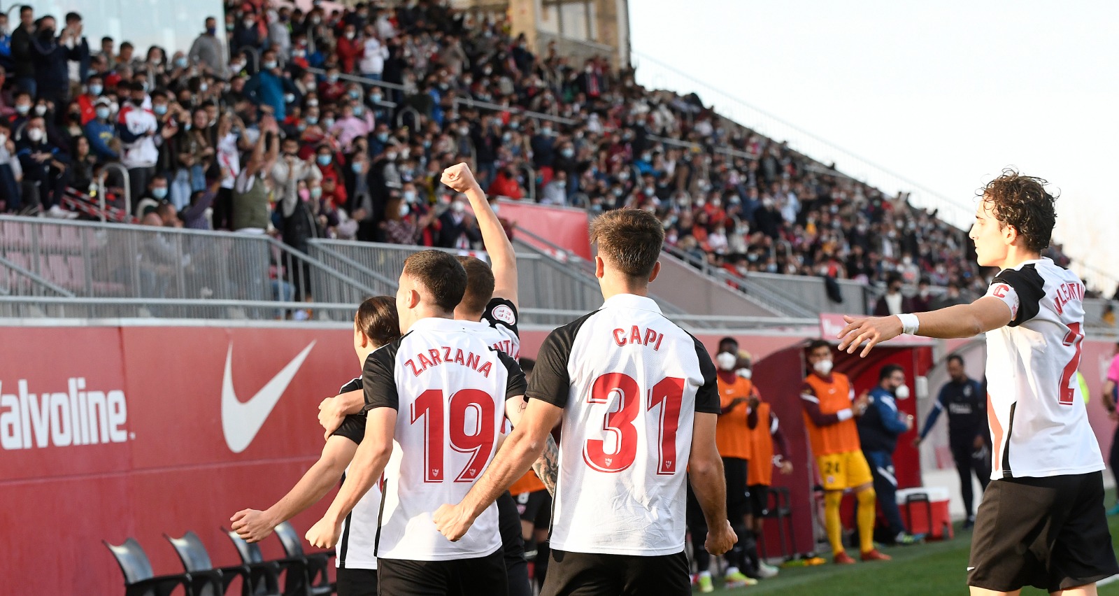 El Sevilla Atlético celebra un gol en el Estadio Jesús Navas