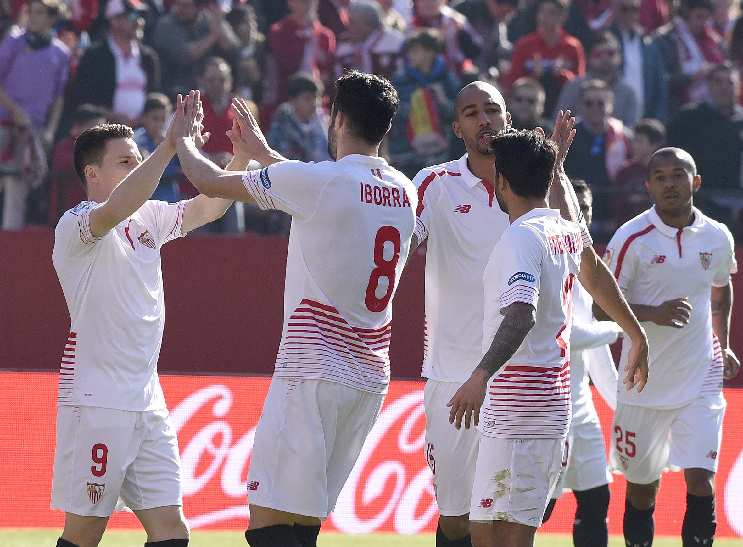 Los jugadores celebran un gol en el Sevilla FC-Levante UD
