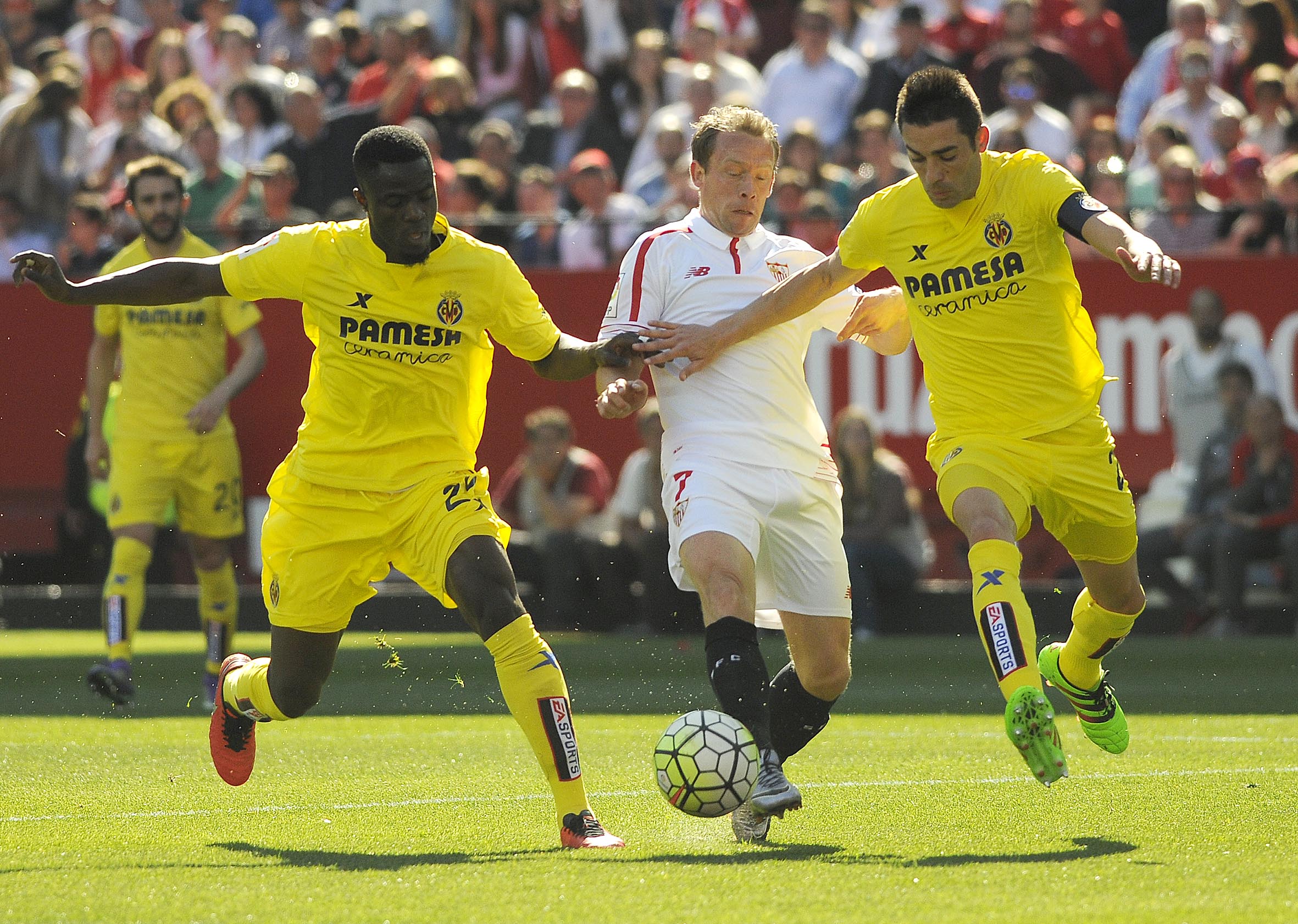Krohn-Dehli en el Sevilla FC-Villarreal CF
