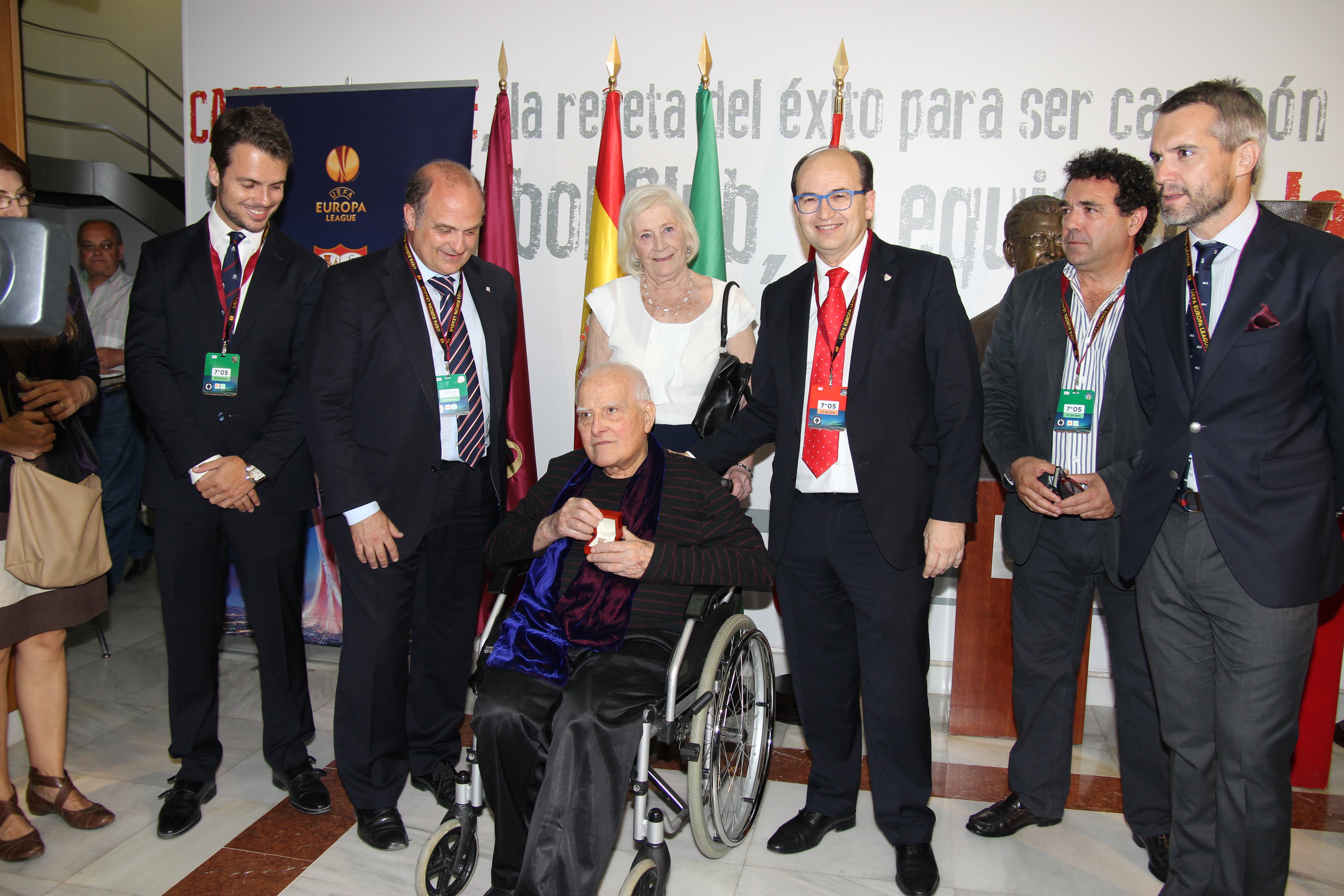 Santiago del Campo con el presidente José Castro y consejeros