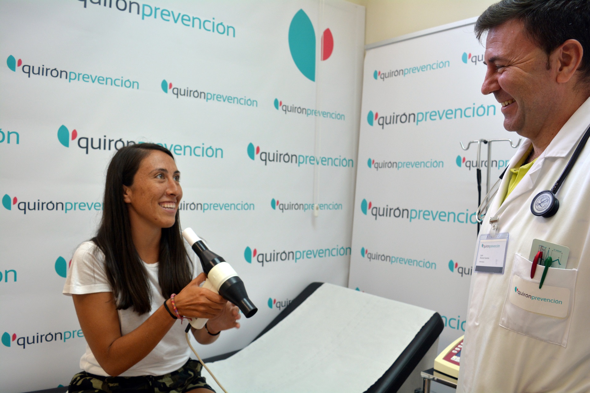 Andrea Domínguez, jugadora del Sevilla FC femenino, ha pasado el reconocimiento médico al igual que resto de compañeras del primer equipo en la mañana del jueves en Quirón Prevención