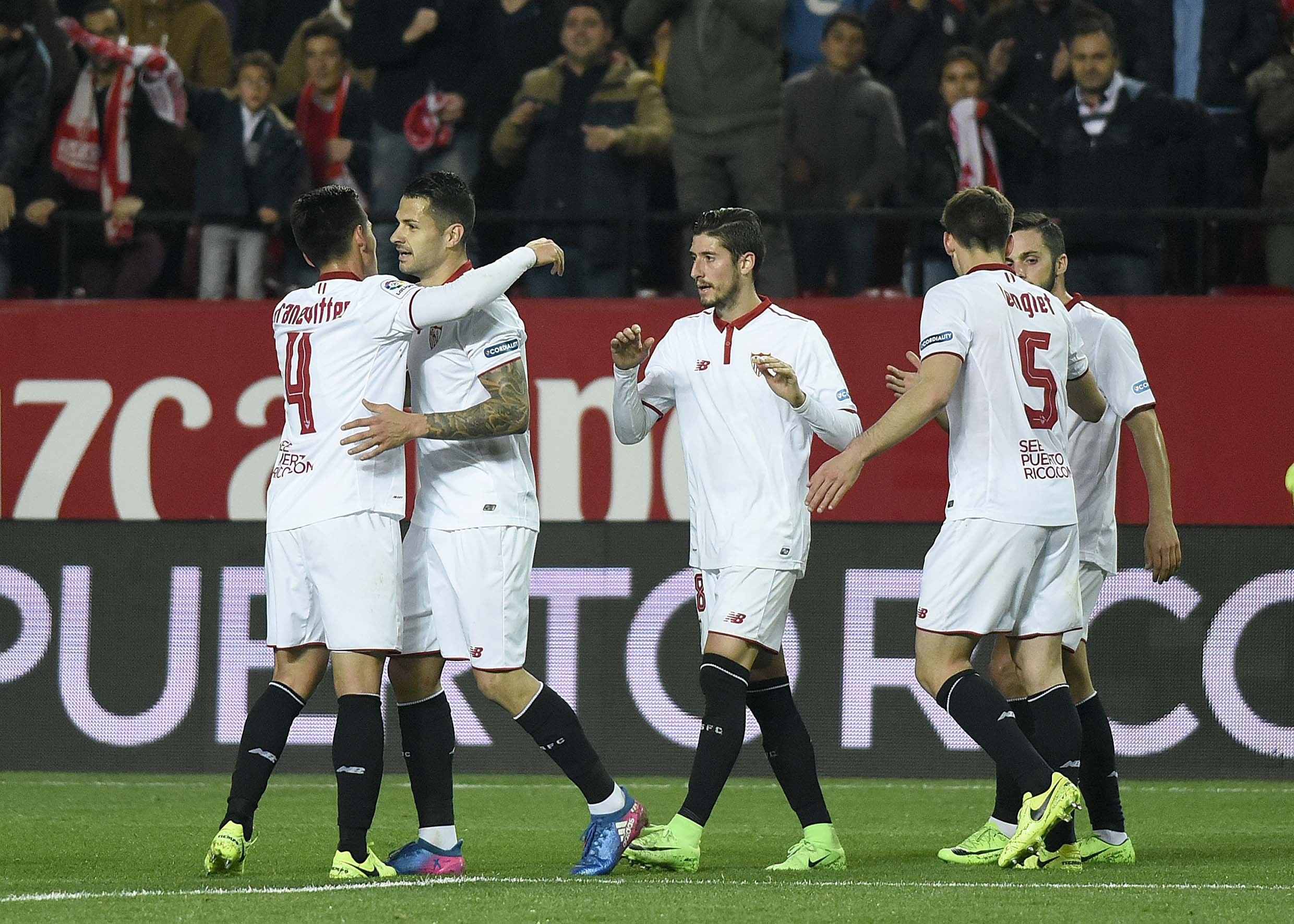 Celebración del segundo gol del Sevilla FC ante el Eibar