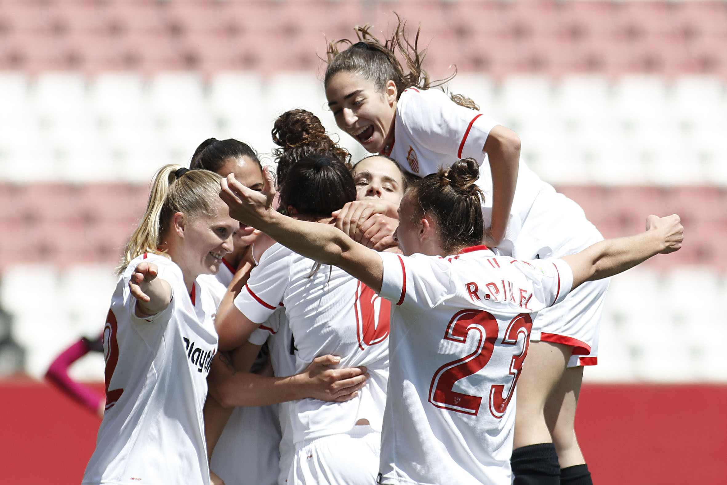 Celebración gol Sevilla FC femenino