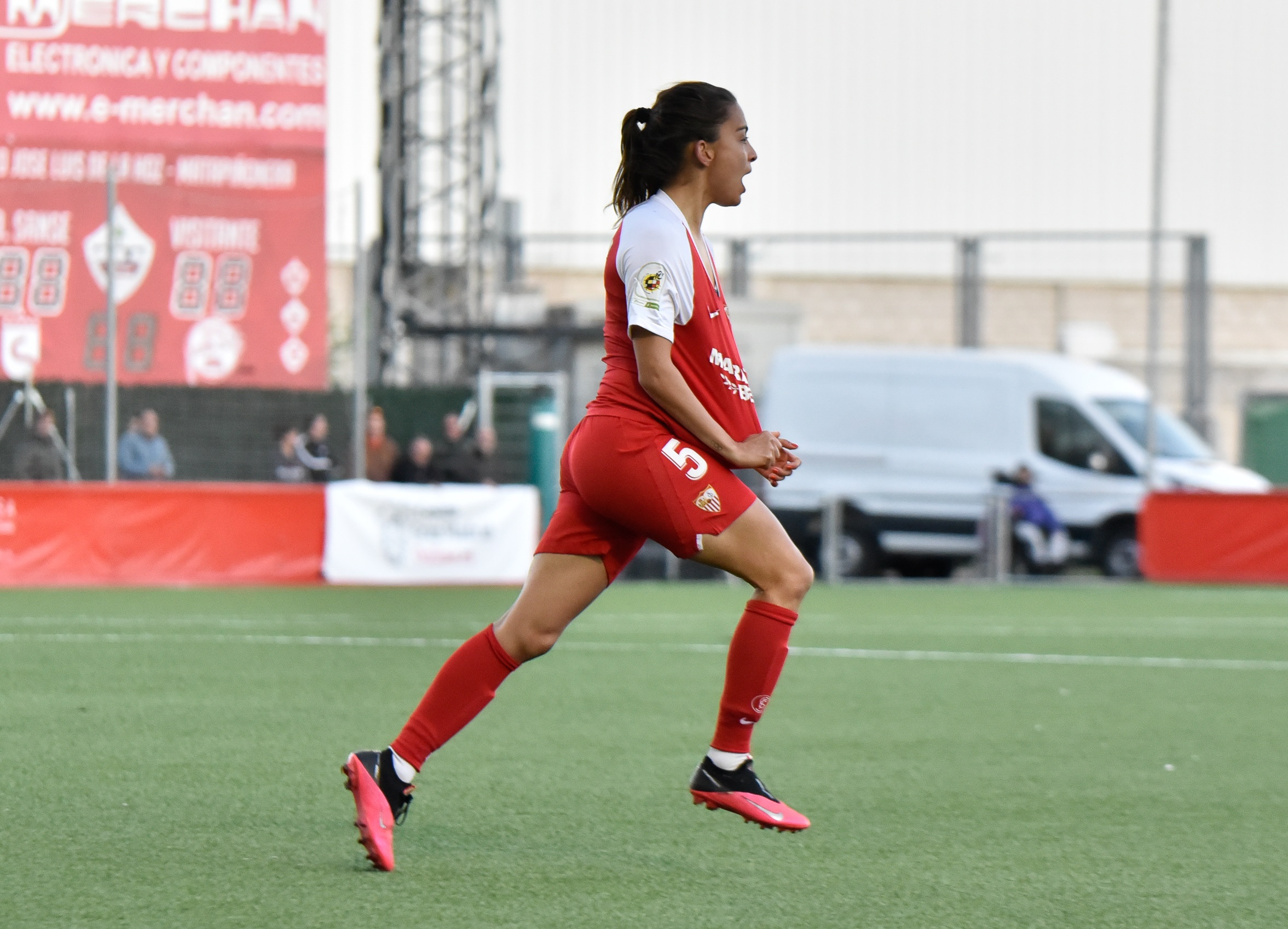 Isabella Echeverri, Sevilla FC Femenino