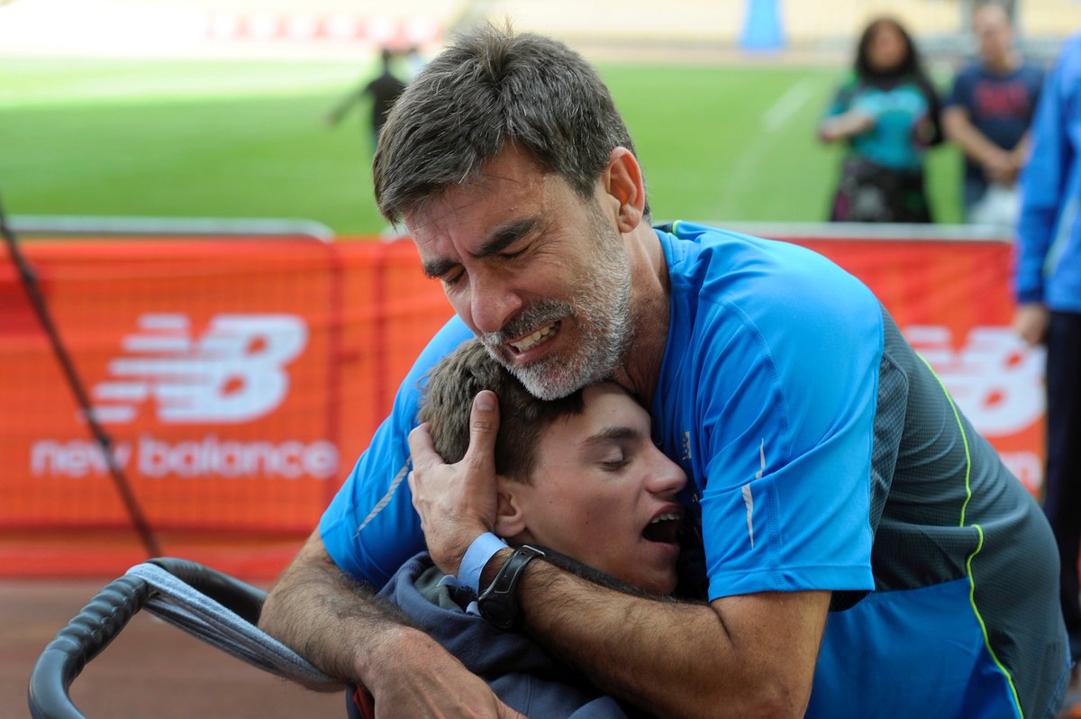 José Manuel y Pablo al final de la Maratón de Sevilla 