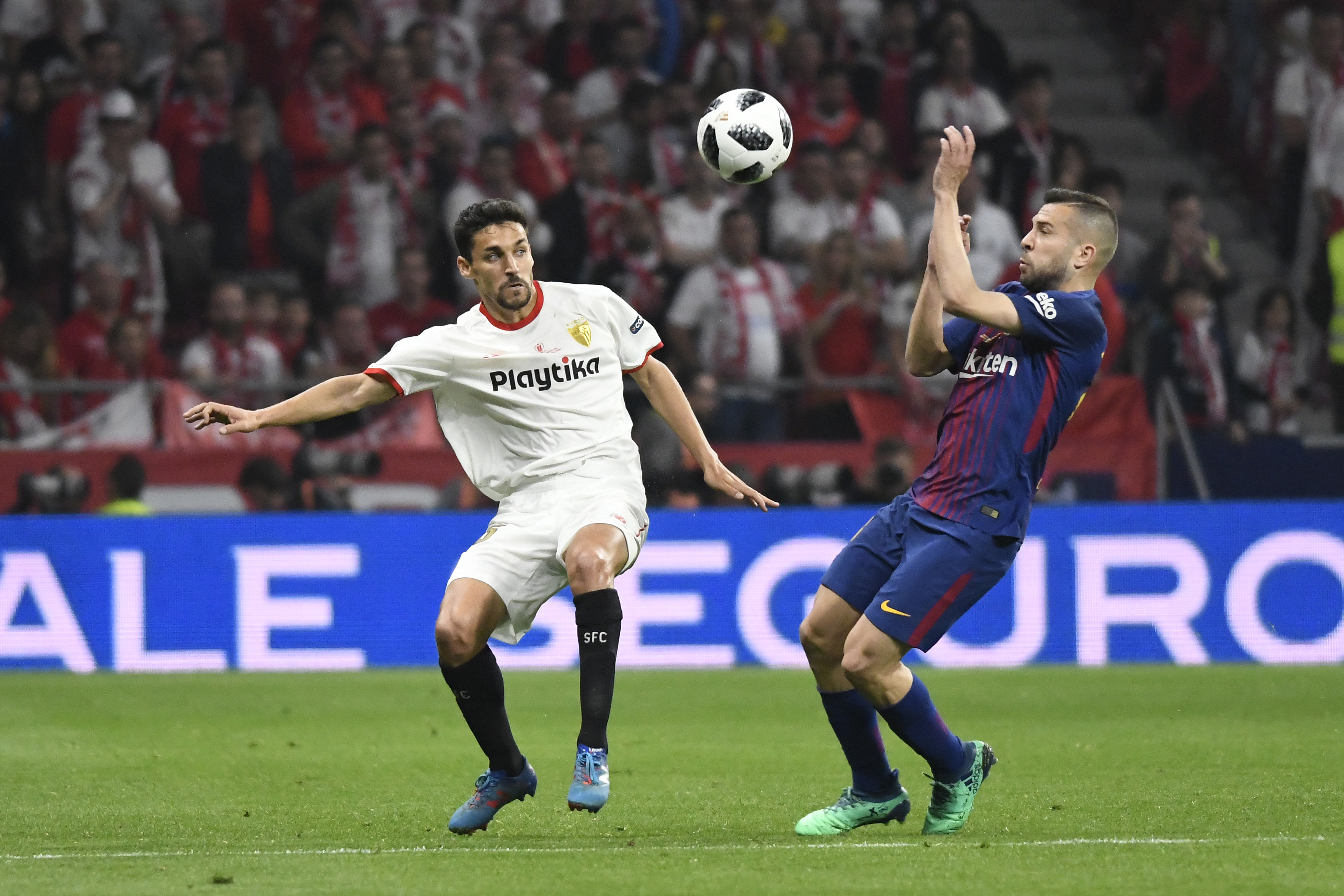 Jesús Navas y Jordi Alba en la final de Copa del Rey 2018