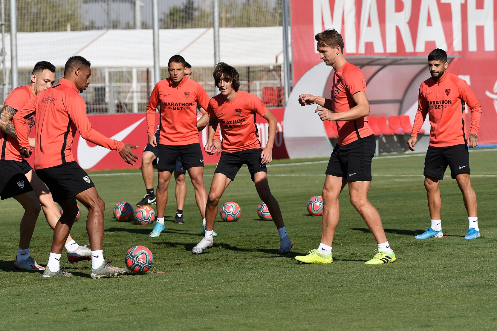 Imagen del entrenamiento del Sevilla FC del viernes 25 de octubre 