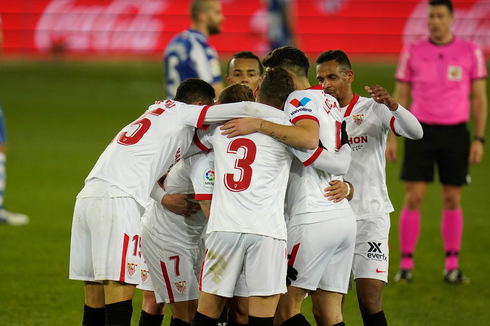 El Sevilla FC celebra uno de los tantos en Vitoria ante el Deportivo Alavés