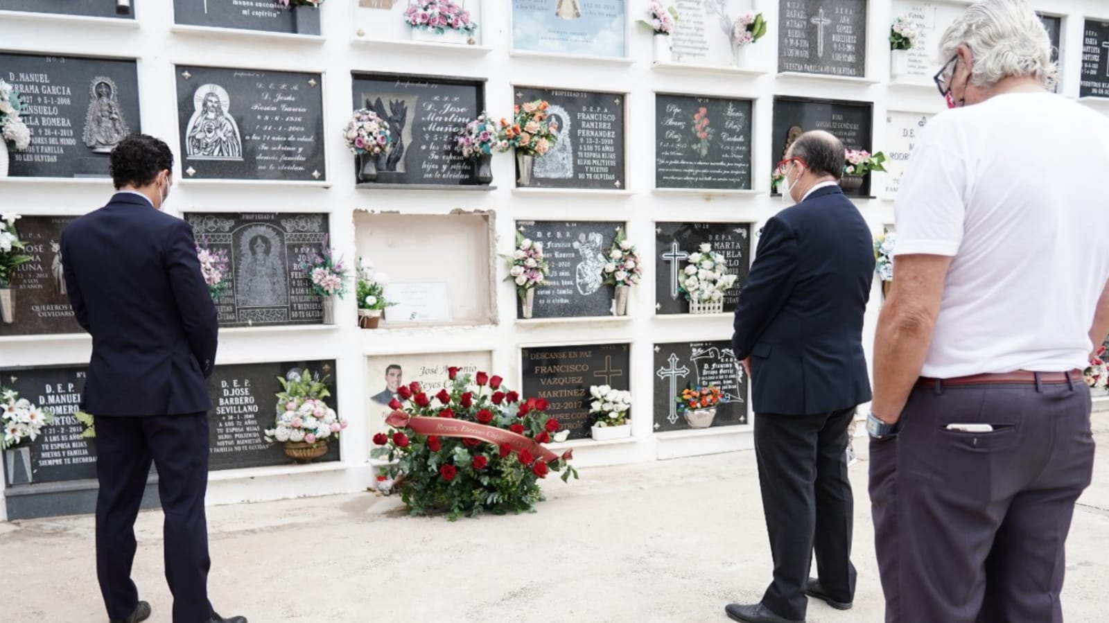 Ofrenda floral a José Antonio Reyes en el segundo aniversario de su fallecimiento