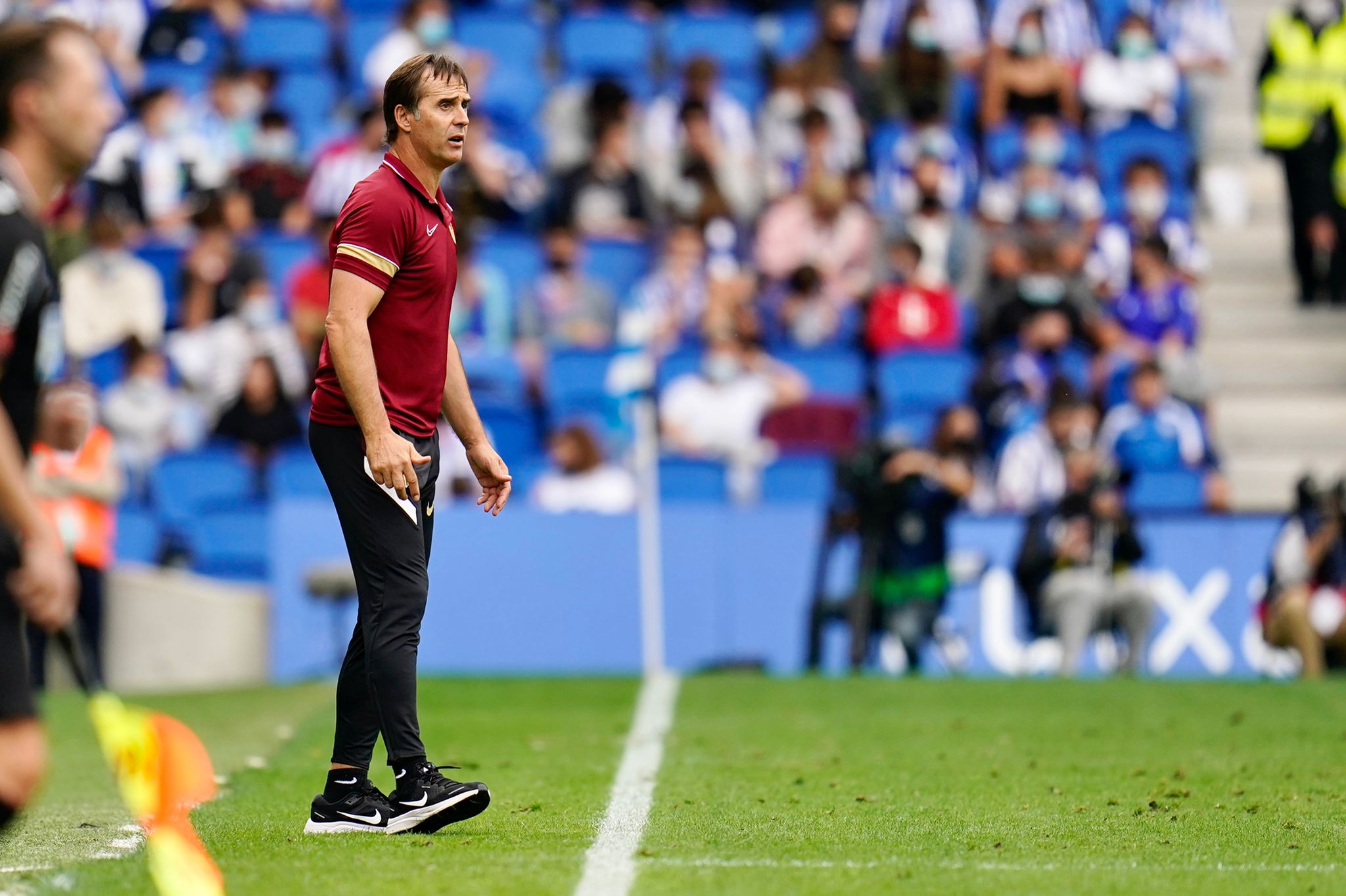 Lopetegui on the touchline against Real Sociedad