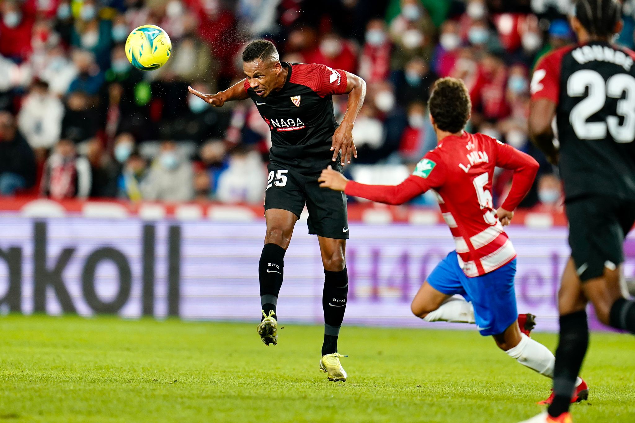 Fernando in action against Granada CF