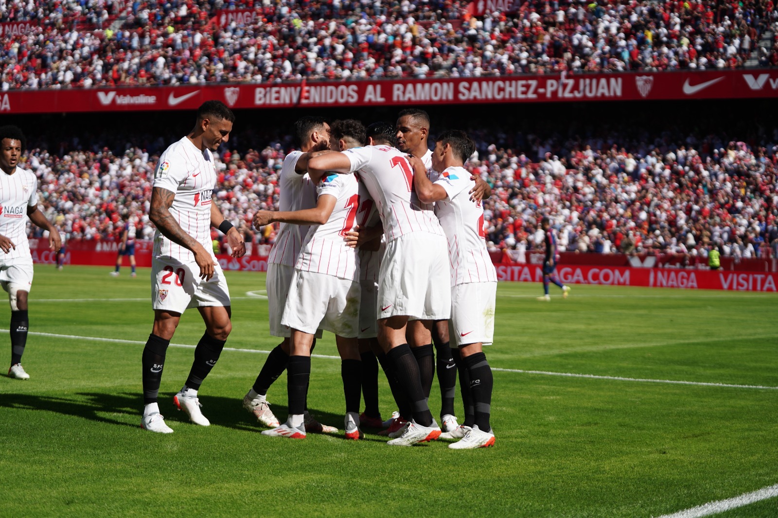Sevilla FC celebrate a goal against Levante 