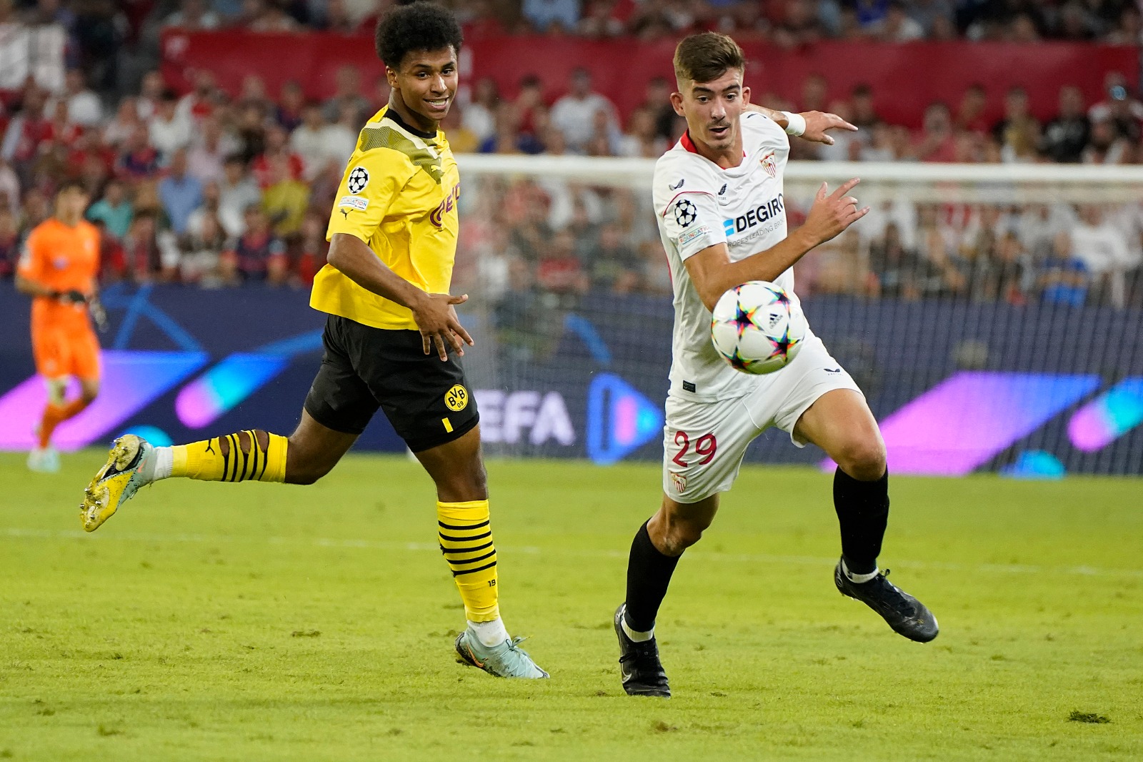 Sevilla in action against Borussia Dortmund