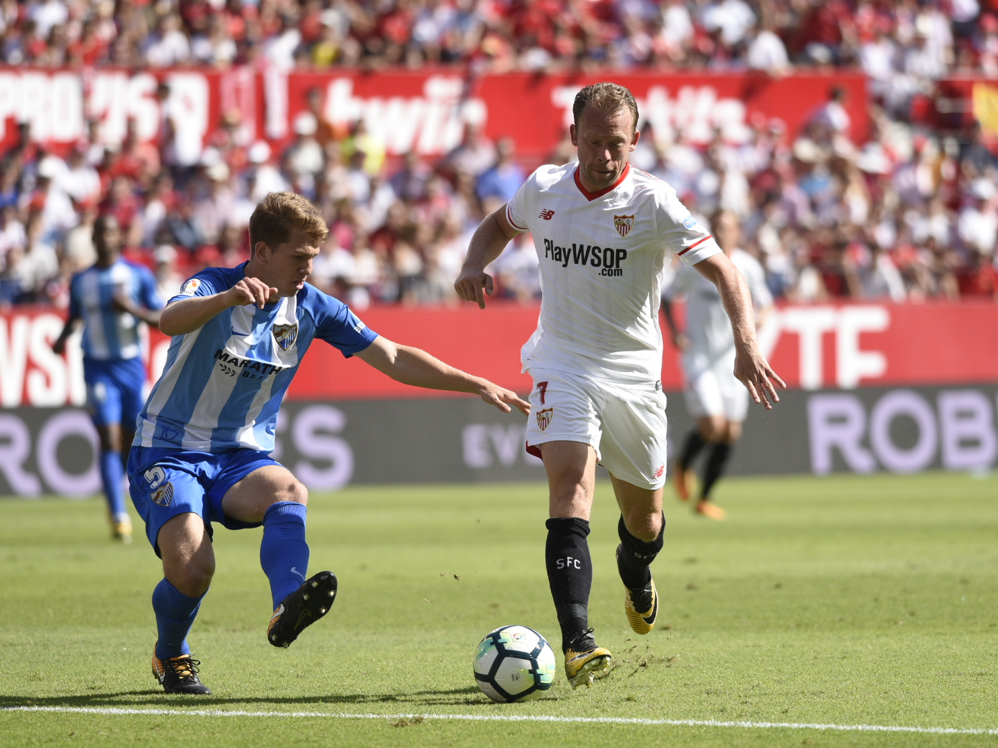 Krohn-Dehli del Sevilla FC ante el Málaga