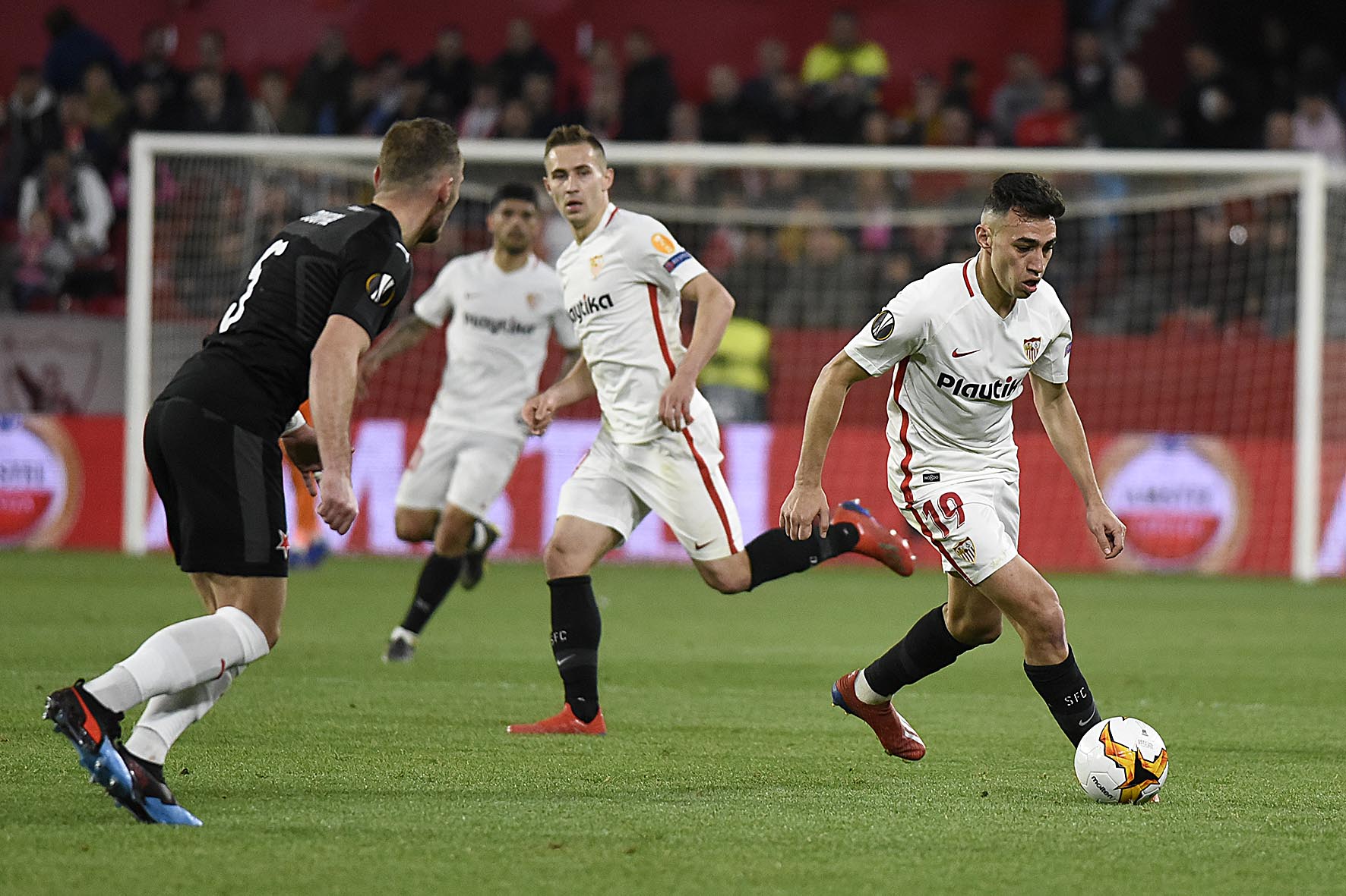 Munir of Sevilla FC against Slavia Prague