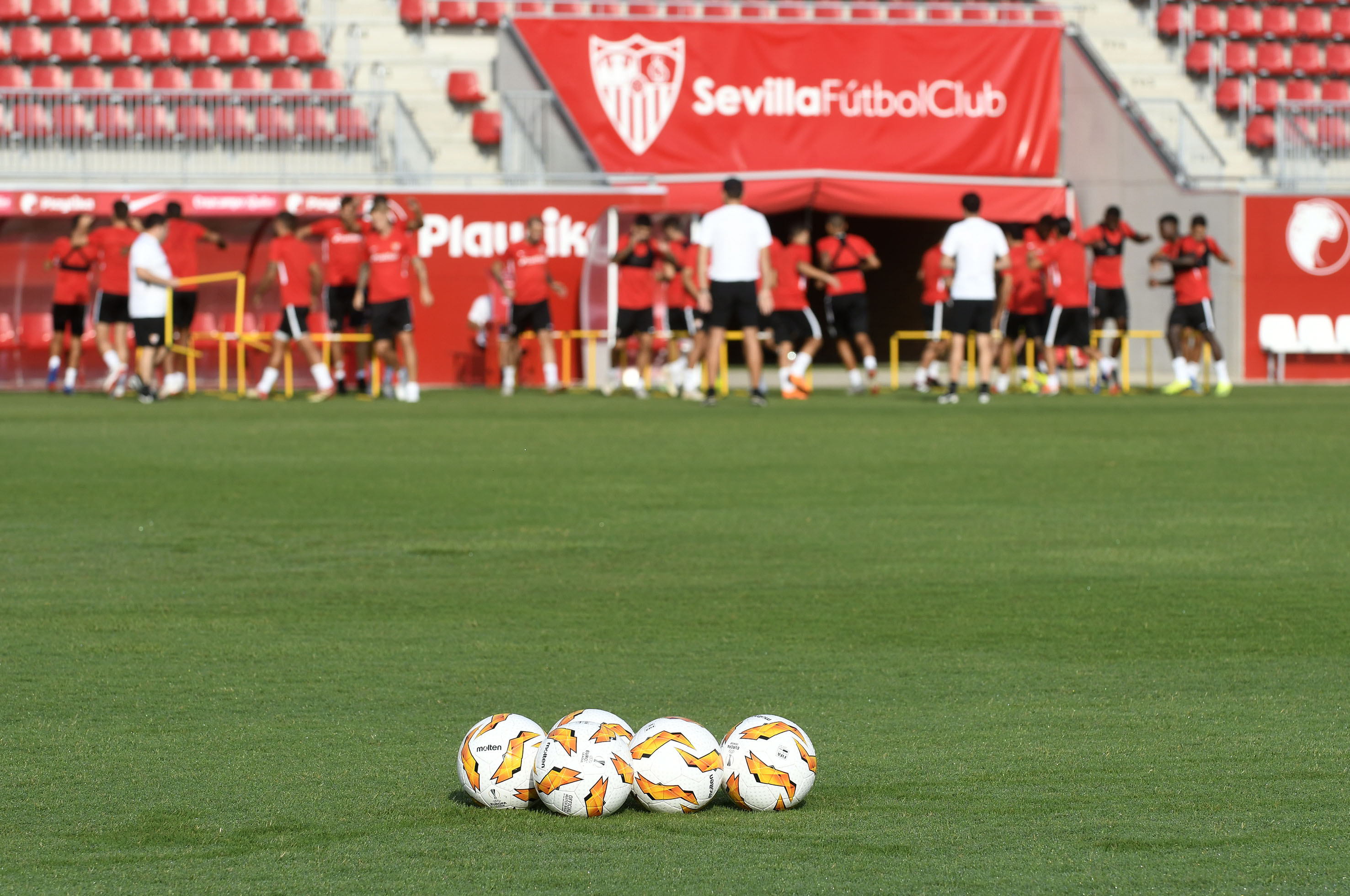 Entrenamiento del Sevilla FC en el Viejo Nervión