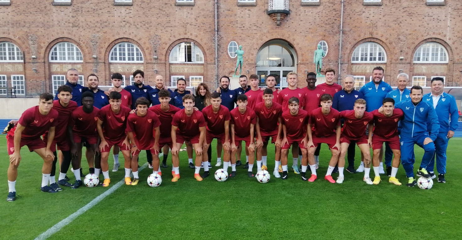 Entrenamiento del Sevilla FC Juvenil A en Copenhague