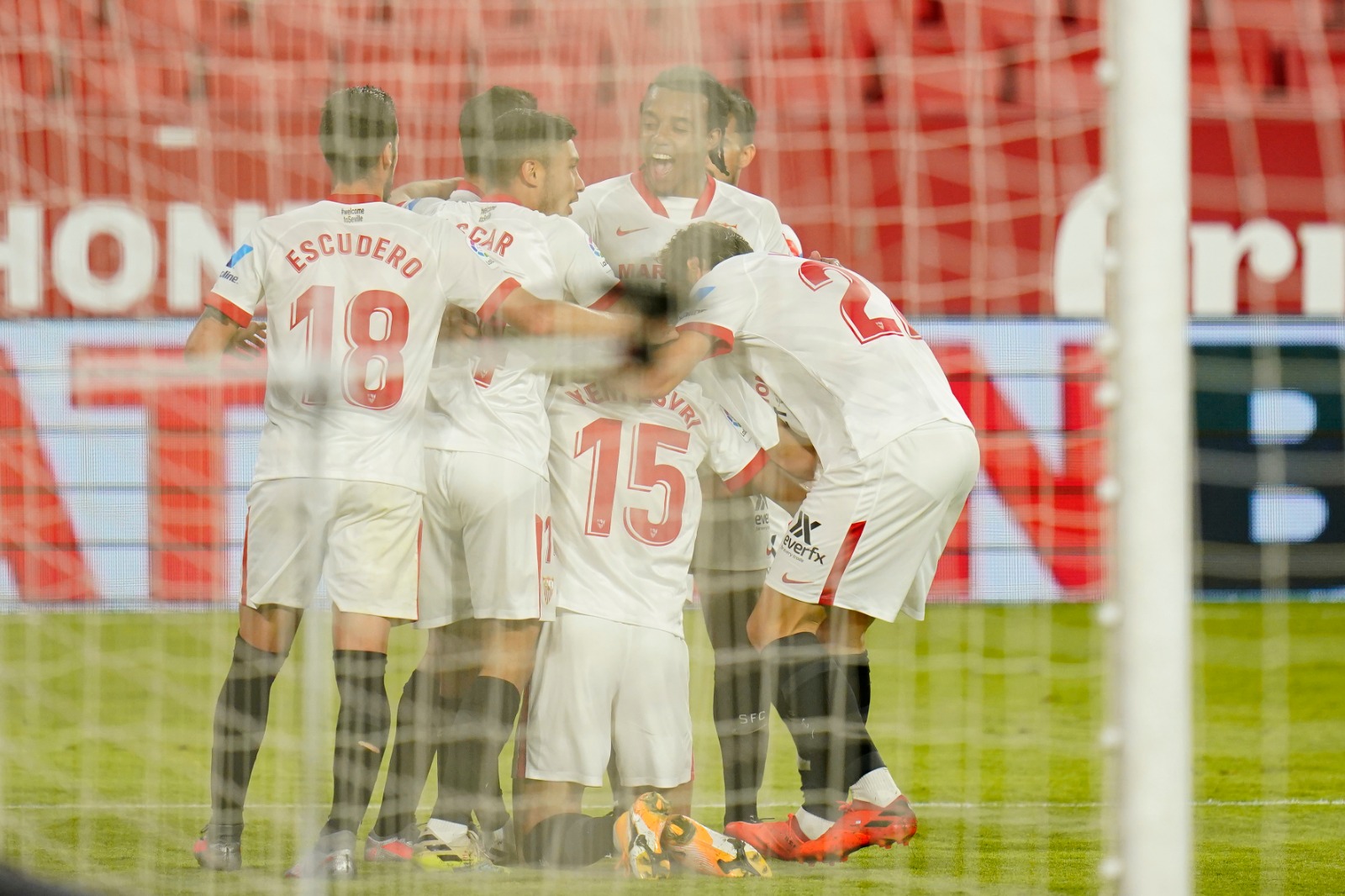 El Sevilla FC celebra su gol ante el Levante UD