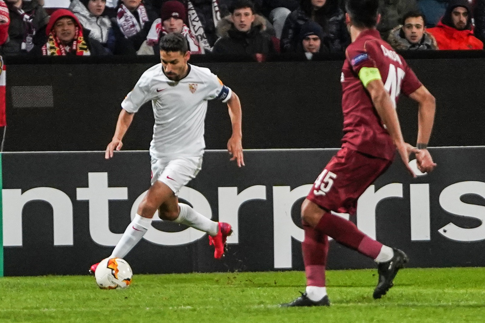 Jesús Navas in action against Cluj