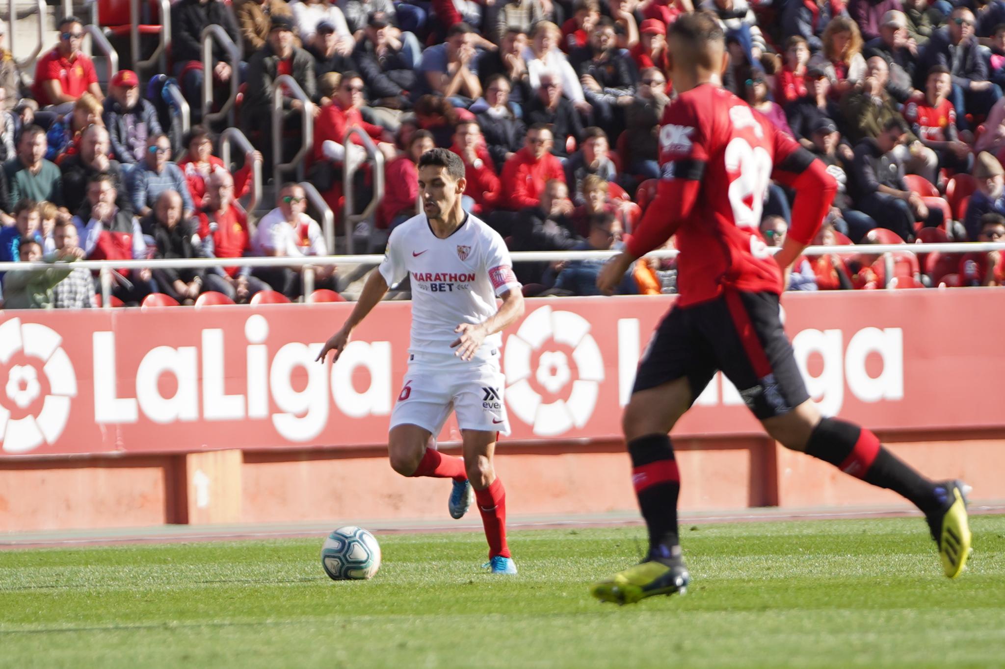 Jesús Navas del Sevilla FC ante el RCD Mallorca