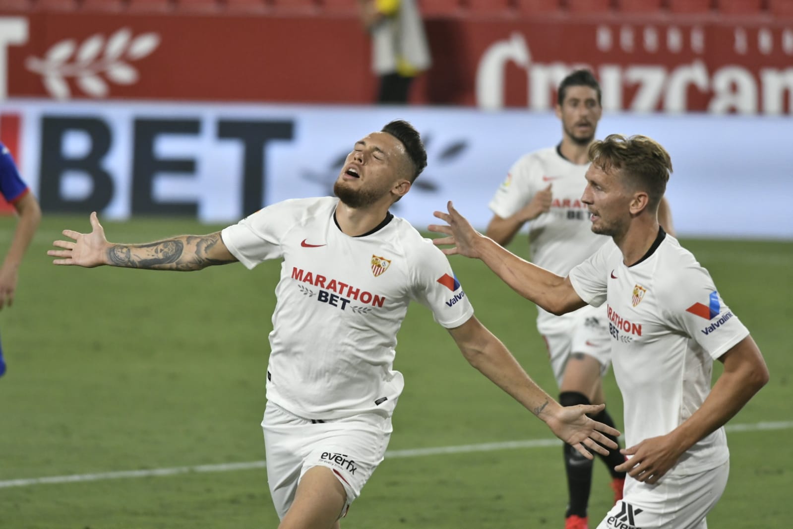Ocampos celebra su gol ante la SD Eibar