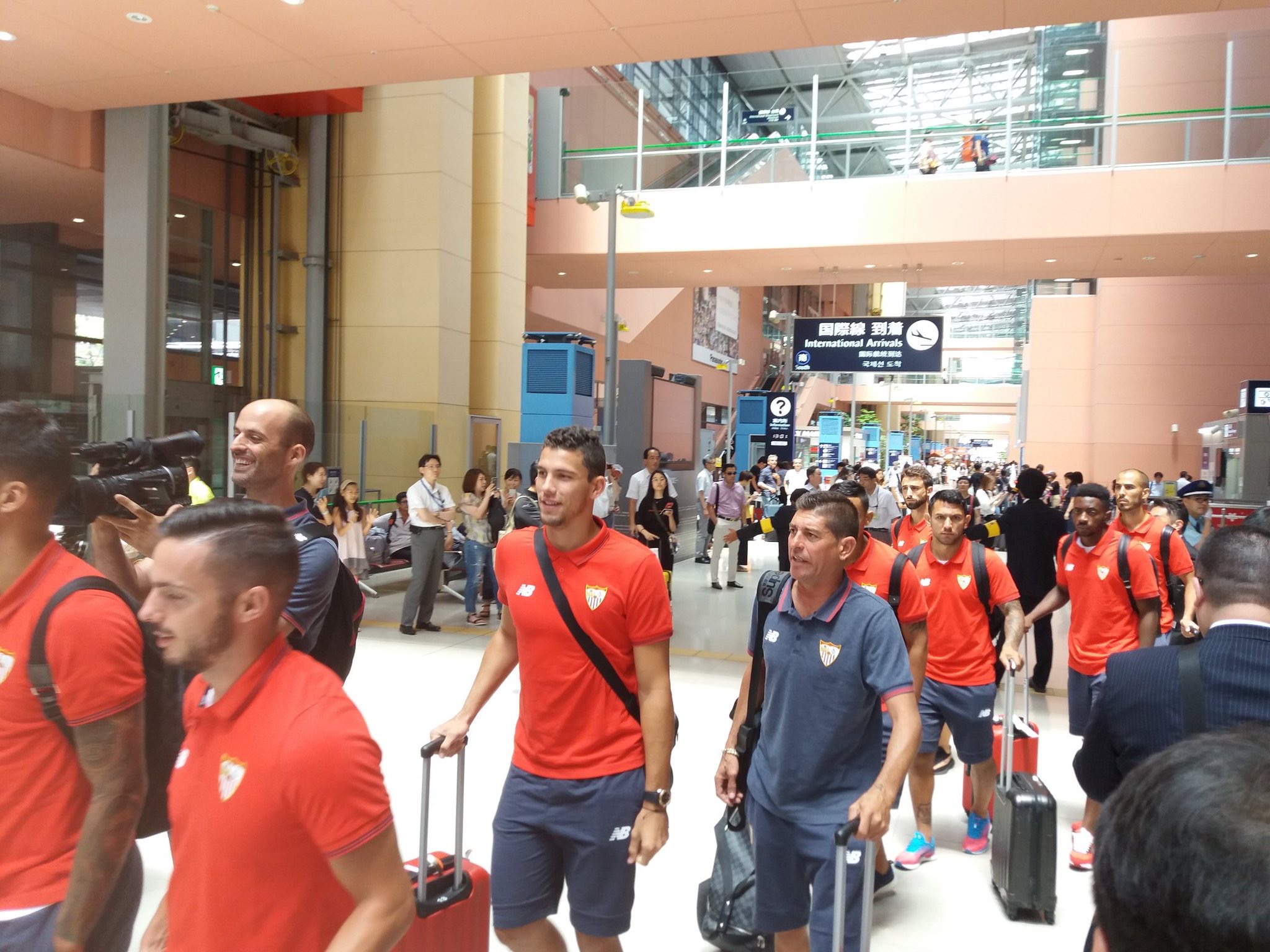 Sevilla FC arrives in Japan