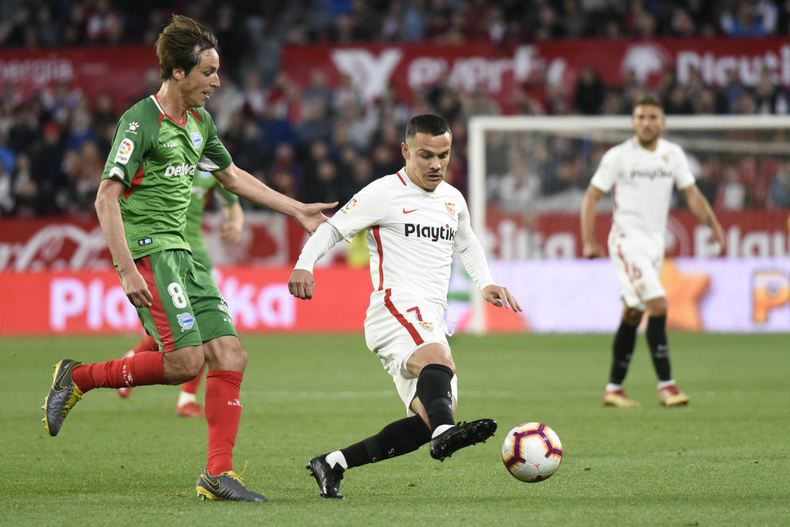 Roque Mesa of Sevilla FC against Alavés