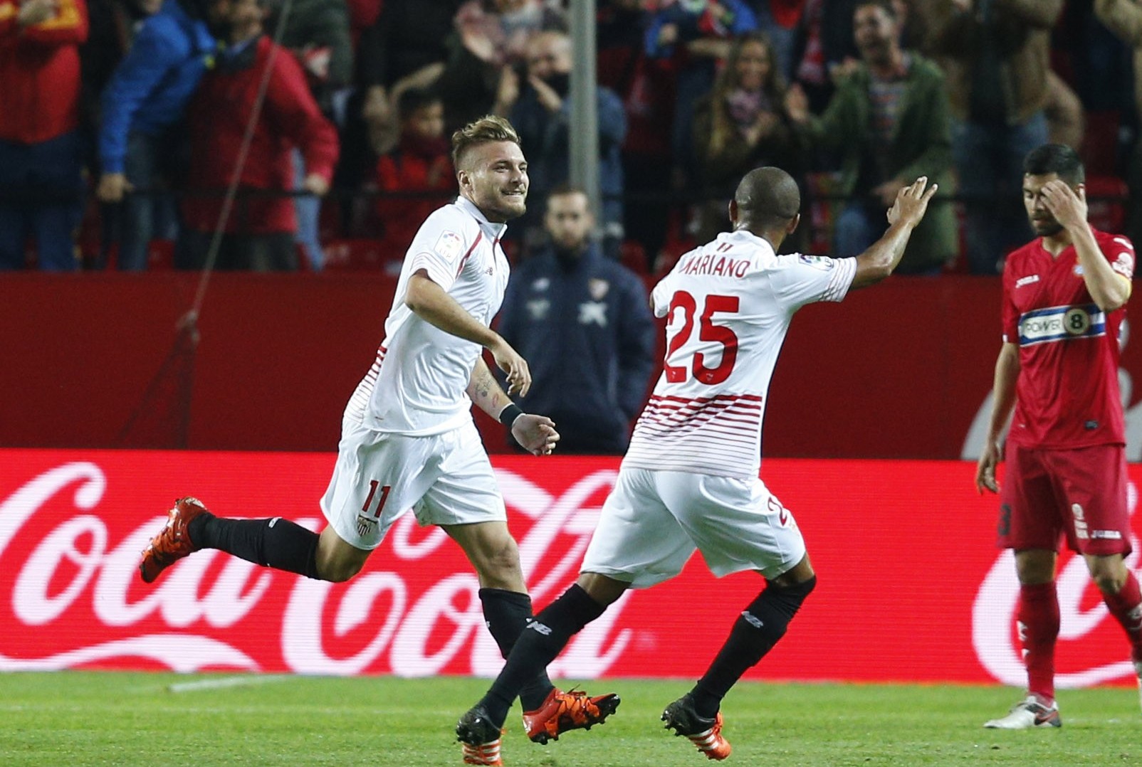Celebración del gol de Immobile en el Sevilla FC-Espanyol