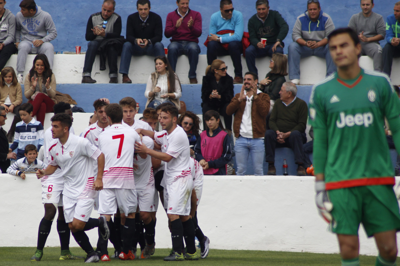 El Sevilla FC celebra el gol ante la Juventus en la Youth League