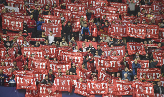 Imagen de afición del Sevilla FC en el partido ante el City