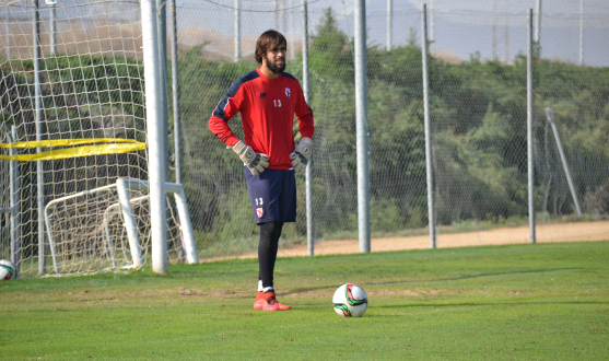 Caro durante el entrenamiento con el Sevilla Atlético 