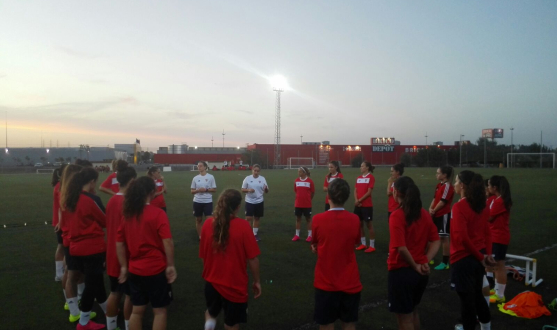 El Sevilla FC Femenino en la ciudad deportiva