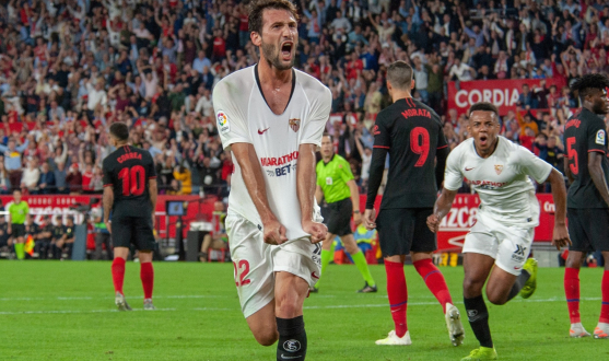Franco Vázquez celebrates his goal vs Atlético