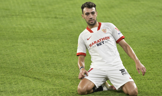 Munir celebra un gol con el Sevilla FC
