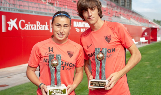 Bryan Gil y María Bores, Sevilla FC