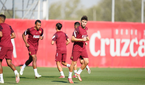 Sevilla FC returned to training on Monday 