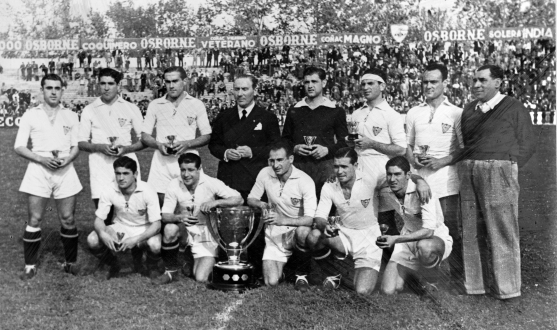 El Sevilla FC campeón de Liga en 1946