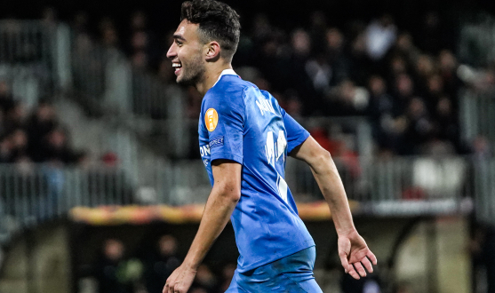 Munir celebra un gol en Luxemburgo frente al Dudelange
