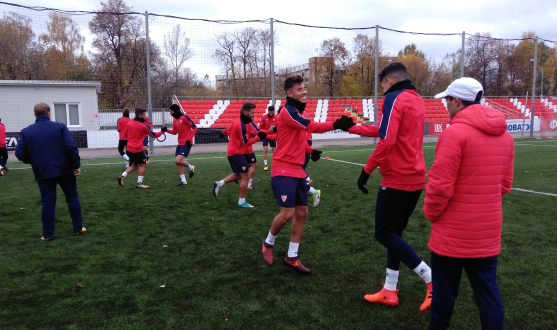 Entrenamiento del Sevilla FC Juvenil en Moscú