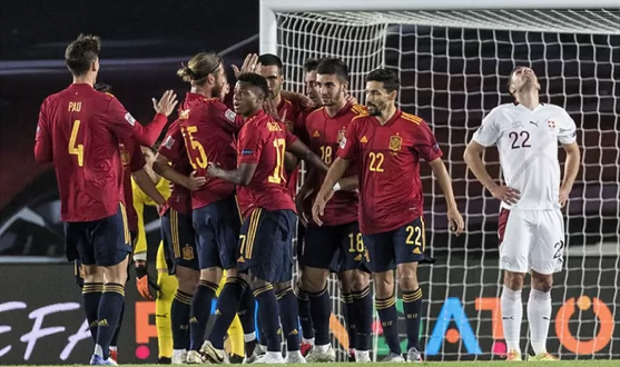 Navas celebra el gol de España ante Suiza 