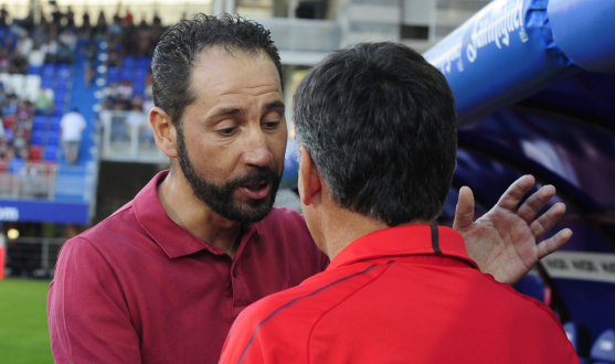 Machín and Mendilibar speak before the game