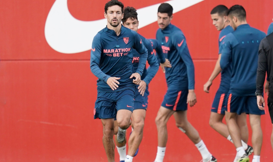 Jesús Navas, en un entrenamiento con el Sevilla FC