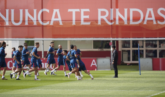 Entrenamiento del Sevilla FC el 5 de mayo