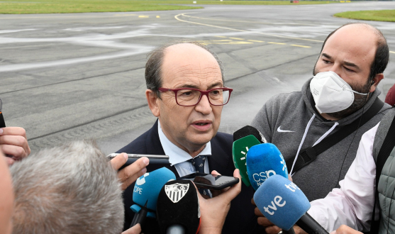 José Castro speaks to the media on arrival in Lille 
